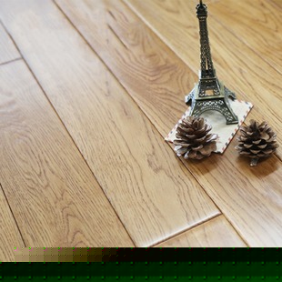 188金宝搏备用网址搭配之贝尔美式纯实木地板,佛罗里达手抓仿古地板,双色环保防潮橡木地板