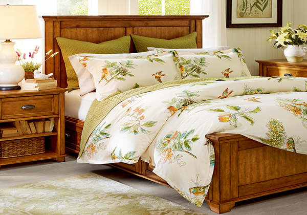 楸木家具展示的一般风格