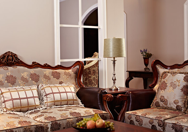 现代简约风的凡丁堡台灯