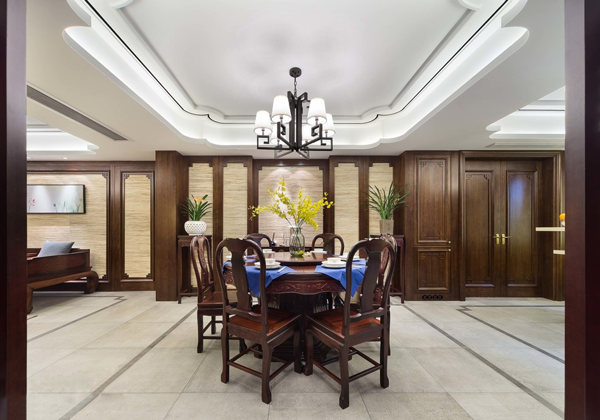 开放式餐厅家具摆放