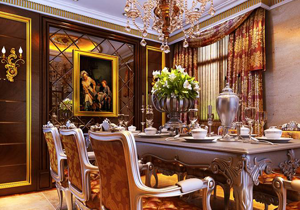 铁艺雕花的白银餐桌