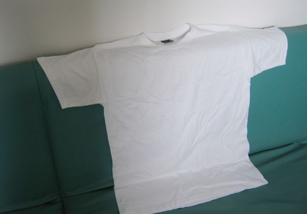 泛黄的白T恤可以这样拯救