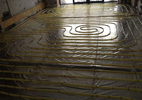 地板的暖气管道188金宝搏备用网址