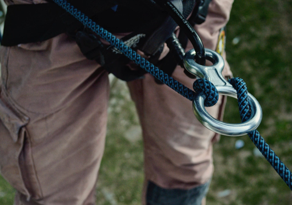 爬山穿着舒适的装备