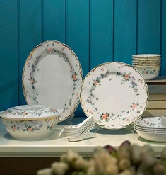 釉上彩陶瓷碗盘