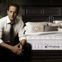 月光之家MF1029席梦思,比利时针织棉排气孔设计床垫,精美刺绣弹簧床垫