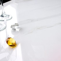 青橙瓷砖QP88510爵士白全抛釉客厅瓷砖,低吸水率高抗污性瓷砖