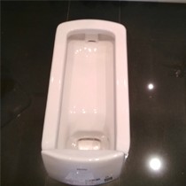 TOTO品牌有挡水蹲便器,手动式冲洗阀后排水蹲坑,型号CW7B/DC603VL