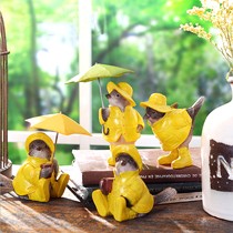 可立特家居穿雨衣小鸟树脂摆件,创意书房摆设,动物摆件货号: DA0982A