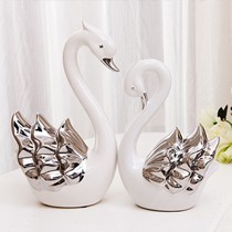 微饰界客厅桌面动物摆件,陶瓷电镀天鹅纪念工艺品,货号: 9189-90