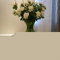 艺品红落地花瓶,欧式铁艺三脚底座花瓶,透明玻璃花瓶型号YG0053B