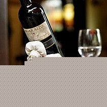 彻贝儿卡通造型红酒酒架,憨态厨师个性化造型雕刻葡萄酒架,货号: csjj001