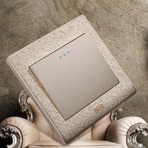 特朗普10A二开双控开关,L5004香槟金色雕花面板,进口PC材料耐高温不易燃