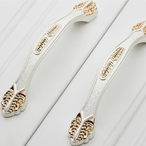 五优家家精致雕花把手,亚光银典雅柜门拉手,型号:TY850