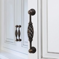 赛诺斯拉手仿镂空鸟笼设计,柜门把手锌合金铸造,美式拉手明式安装