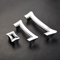 蒙师亮铬拉手锌合金选材,明装把手镜面镶钻工艺,抽屉专用型号Z879