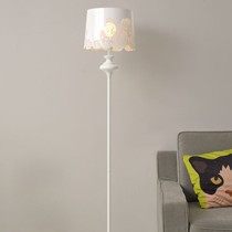 贝特家落地灯纯色洁白系列,无缝焊接铁艺灯具,简约风灯饰玫瑰花纹描绘