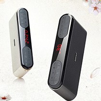 漫步者M19黑白款插卡式收音机,便携式双声道塑壳随身听