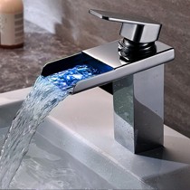 宅明屋特LED温控发光瀑布色彩龙头,特A级黄铜台盆龙头,可旋转水流发电面盆龙头