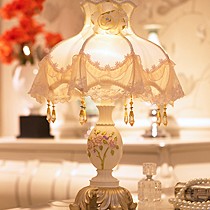 品式田园蕾丝台灯,客厅手工雕刻布艺灯饰,精致实木底座,型号: LC270