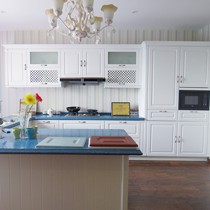 逸家美派石英石整体橱柜定制,多风格实木吊柜地柜定做,型号:模压3999