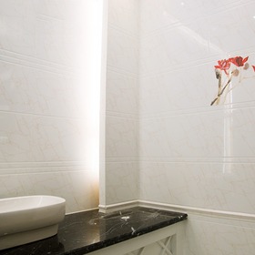 防滑仿石纹瓷砖