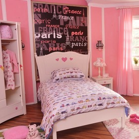 环保多层喷漆实木儿童床头柜