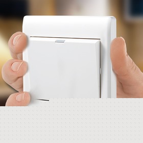 86型单开双控开关安全不变色