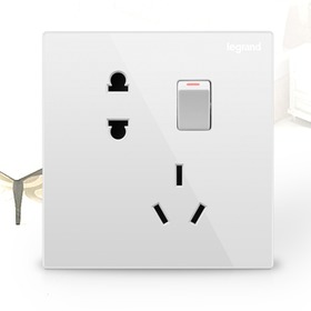 软钢渗碳五孔带开关插座