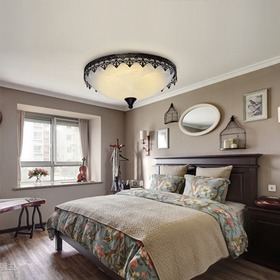 圆形镂空雕花吸顶灯