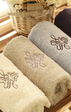 多色绣花纯棉毛巾