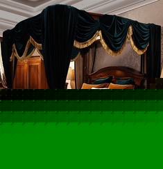 1.8米蓝色滚边乳胶床垫