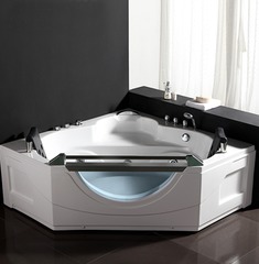 单裙边扇形浴缸