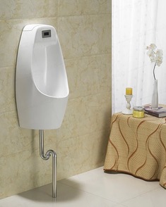 节水感应挂墙小便器