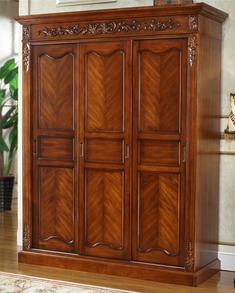 精细工艺美式衣橱