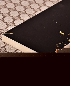 防滑防污的全抛釉地脚线