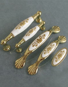 真金金花陶瓷锌合金把手