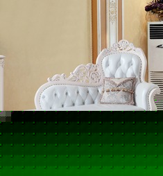 描银雕花皮艺贵妃椅