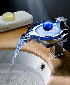 瀑布变色水龙头