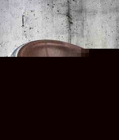 真牛皮半球沙发椅铆钉设计