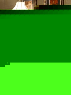 胡桃木餐边柜精致浮雕设计