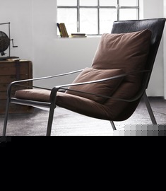 时尚咖啡色人体工学休闲椅