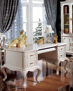 立体雕花实木书桌带抽屉