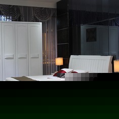 雕刻实木双人床