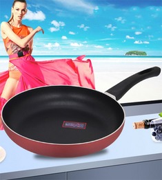 三色设计无油烟平底锅