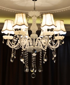 客厅水晶枝型吊灯