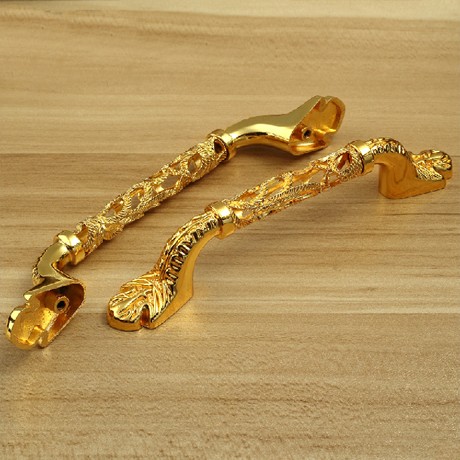 凡帝罗奢华仿龙头合金拉手，金色柜门把手镂空雕刻，型号: Y004