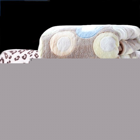 骄子爱圆圈图案法兰绒盖毯，高色牢固度亲肤毛毯，三针五线缝制技术毯子