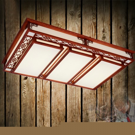 赛欧饰家进口樟子松实木吸顶灯，现代中式精美镂空雕花，白色仿羊皮吸顶灯