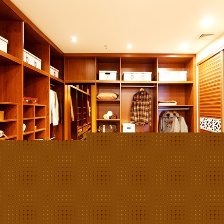 KD凯蒂个性化定做换衣间，多风格走入式更衣室，环保E1板材整屋定做